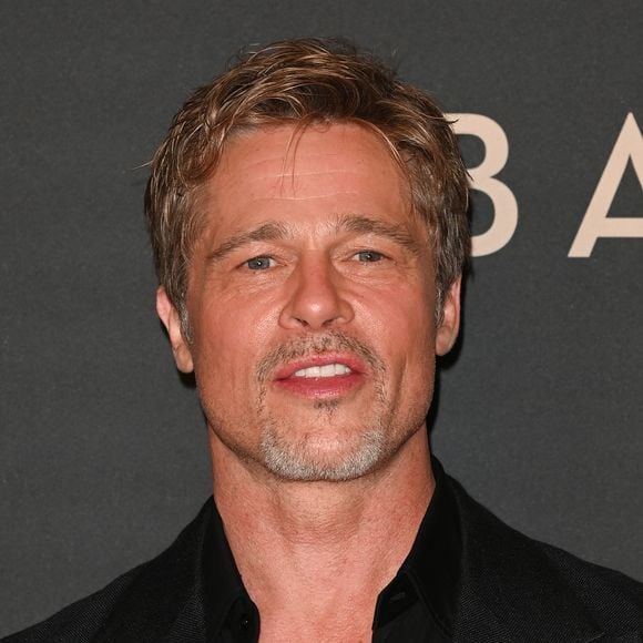 Pourtant, une star internationale lui a autrefois opposé un refus mémorable. Amusé, il se remémore cette anecdote et révèle au passage le nom de son guest rêvé pour ses futurs projets : Brad Pitt. 

Brad Pitt à la première du film "Babylon" au cinéma Le Grand Rex à Paris, France, le 14 janvier 2023. © Coadic Guirec/Bestimage