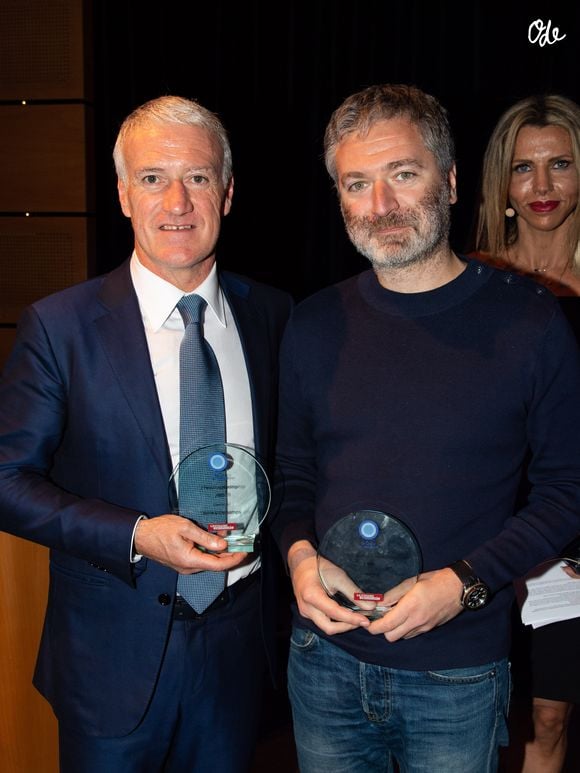Le dirigeant a commencé sa carrière au service comptabilité.

Didier Deschamps (lauréat du prix du Leadership 2018) et Bris Rocher (Lauréat du prix du Leadership catégorie Espoir) - Cérémonie de remise du 6ème prix du Leadership en partenariat avec Cadremploi, Le Figaro économie et Viadeo à Paris le 27 novembre 2018. © Pierre Perusseau/Bestimage no web Belgique et Suisse