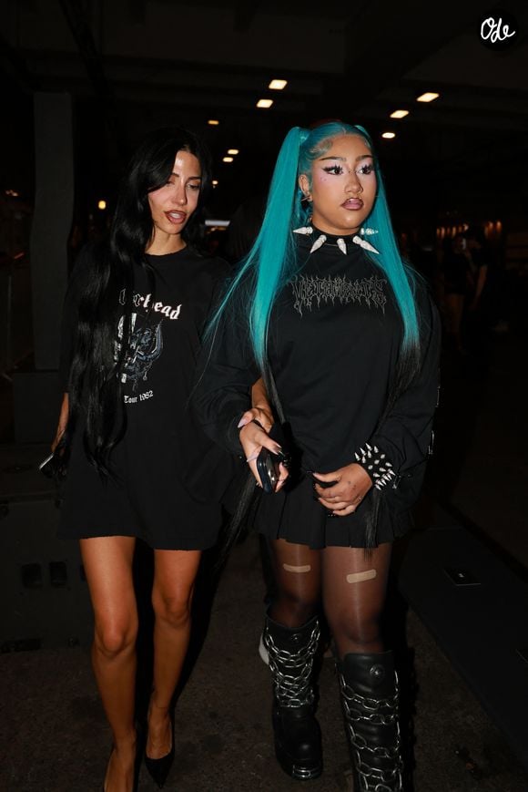 Elle arborait une sublime chevelure d'un bleu étincelant.

Danielle Levi, North West au défilé Vetements Collection Homme Prêt-à-Porter Printemps/Eté 2027" lors de la Fashion Week de Paris, le 26 juin 2026. © Florian Lavielle / Bestimage