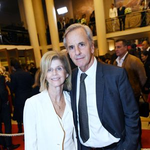 Exclusif - Bernard de la Villardière et sa femme Anne arrivant au "concerto pour la paix" de Omar Harfouch au théâtre des Champs-Elysées à Paris le 18 septembre 2024.

© Rachid Bellak / Bestimage