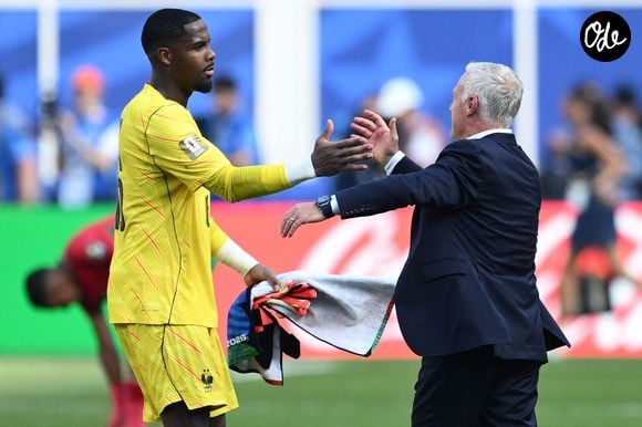 Mike Maignan-Didier Deschamps - Match de quart de finale "France - Maroc" lors de la Coupe du Monde FIFA 2026, le 9 juillet 2026.

© Bestimage