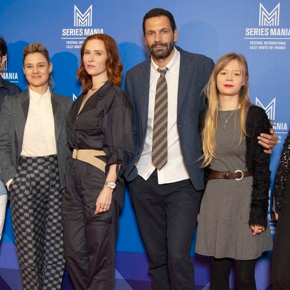 Marie Denarnaud, Audrey Fleurot, Mehdi Nebbou, Cypriane Gardin et Bérangère McNeese lors de la 6ème édition du Festival Séries Mania à Lille en 2023.