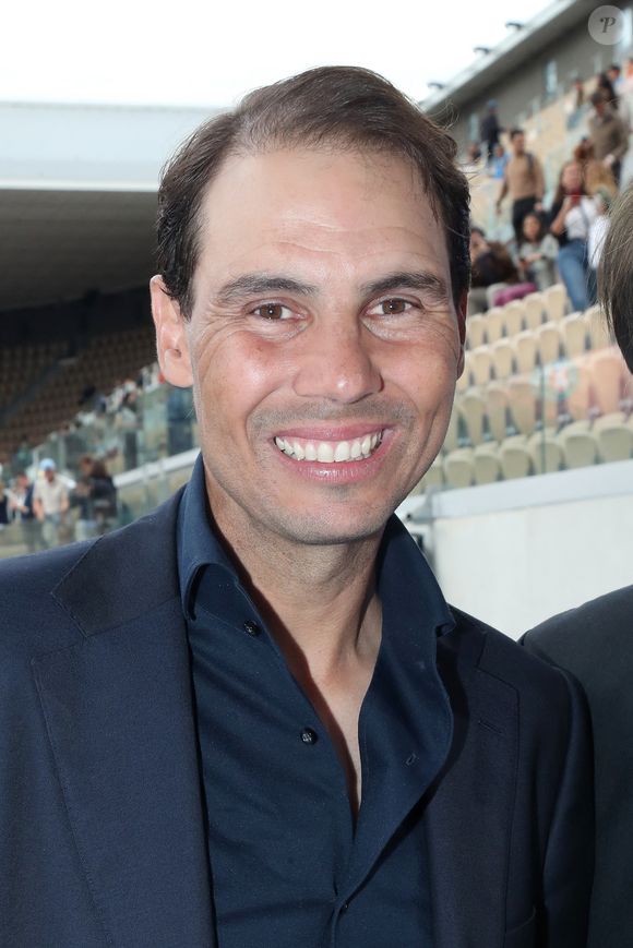 Selon "Point de vue", Rafael Nadal a en effet été anobli par le souverain espagnol, à l'occasion de l'anniversaire de son avènement. 

Exclusif - Rafael Nadal - Plateau de France Télévisions durant l’hommage à Rafael Nadal le 25 mai 2025. © Bertrand Rindoff / Bestimage