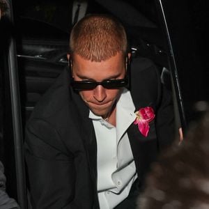 Justin Bieber à la soirée d'anniversaire de Kris Jenner à Beverly Hills, dans la maison de Jeff Bezos, le 8 novembre 2025. © Backgrid USA / Bestimage