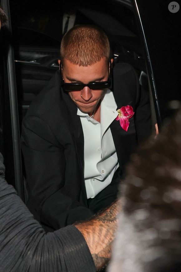 Justin Bieber à la soirée d'anniversaire de Kris Jenner à Beverly Hills, dans la maison de Jeff Bezos, le 8 novembre 2025. © Backgrid USA / Bestimage