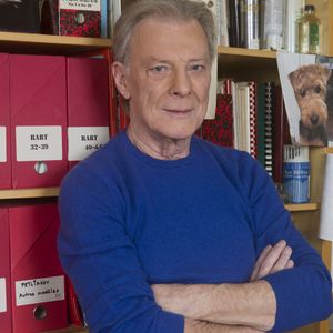 "Quand on rentre à la maison, il n'est pas capable d'aller promener les chiens tellement il est fatigué", raconte Cléo.

Herbert Léonard à Barbizon en 2016
©JLPPA / Bestimage