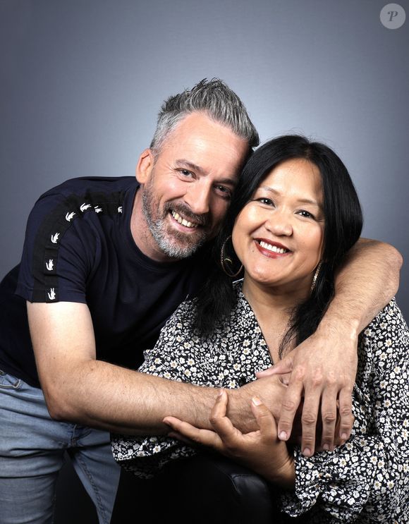 Exclusif - Olivier et Soukdavone Gayat ("Familles nombreuses la vie en XXL") invités de l'émission "Chez Jordan". Paris. Le 20 mai 2022. 
© Cédric Perrin/Bestimage