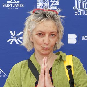 "Je ne fais pas les choses quand ça me fait chier. J'ai un toit, je peux encore bouffer pendant 20 ans si je veux sans aller faire la manche ou emmerder. Je le fais par plaisir", a-t-elle déclaré.

Corinne Masiero - 4ème édition du festival du film de Demain à Vierzon le 4 juin 2025. © Coadic Guirec/Bestimage