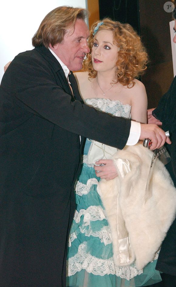 L'acteur français Gérard Depardieu et sa fille Julie Depardieu à la fin de la 30ème cérémonie des César qui s'est tenue au Théâtre du Chatelet à Paris, France, le 26 février 2005. Photo par Klein-Zabulon/ABACA.
