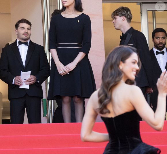 Antoine Dupont et sa compagne Iris Mittenaere - Antoine Dupont et sa compagne Iris Mittenaere se retrouvent sur les marches  du film « Dossier 137 » lors du 78ème Festival International du Film de Cannes le 15 mai 2025.

© Jacovides / Moreau / Bestimage