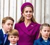 Mais l'aîné de Kate Middleton et du prince William suscite l'inquiétude chez certains
Catherine (Kate) Middleton, princesse de Galles, Le prince George de Galles, Le prince Louis de Galles, La princesse Charlotte de Galles - La famille royale britannique assiste aux célébrations du 80ème anniversaire de la fin de la Seconde guerre mondiale (VE Day) à Londres, le 5 mai 2025. Backgrid USA / Bestimage