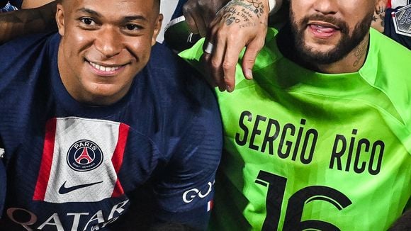 Kylian Mbappé “jaloux” de Messi à son arrivée ? Un célèbre coéquipier des joueurs au PSG prend la parole et ses propos sont inattendus