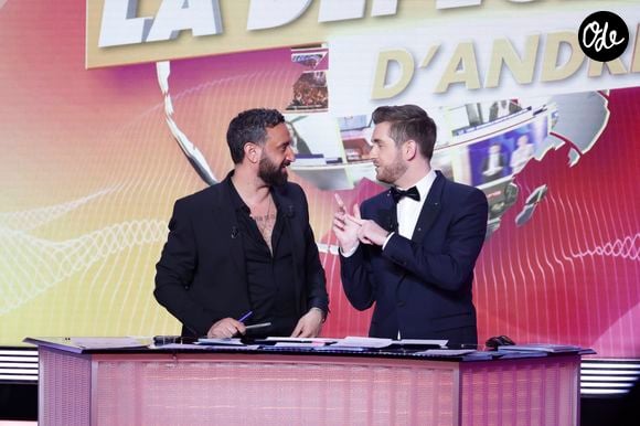 Cyril Hanouna, Andrea Bruche, sur le plateau de l’émission « TPMP » présentée par C.Hanouna et diffusée en direct sur C8, Paris, France, le 26 fevrier 2025. © Jack Tribeca / Bestimage