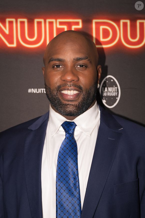 Et il faut dire que Teddy Riner a une passion pour le milieu, détenant un bac pro micro-informatique. Les cartes mères, la RAM et les processeurs n'ont donc aucun secret pour lui. 

Teddy Riner - La nuit du rugby à l'Olympia de Paris le 6 octobre 2025. © Florian Lavielle/Bestimage