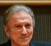 Marié à Dany Saval depuis 53 ans

Le présentateur de télévision Michel Drucker participe à une audition devant la commission d'enquête parlementaire sur la neutralité, le fonctionnement et le financement de la radiodiffusion publique à l'Assemblée nationale à Paris, en France, le 31 mars 2026. © Christian Liewig/Bestimage