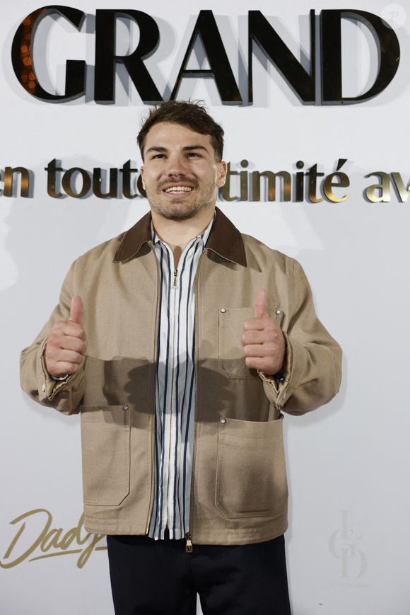 Antoine Dupont arrive à l'hôtel Carlton Beach pour assister au Grand Diner-Dadju avant le 78e Festival de Cannes annuel le 17 mai 2025 à Cannes, France. Photo by Marco Piovanotto/ABACAPRESS.COM