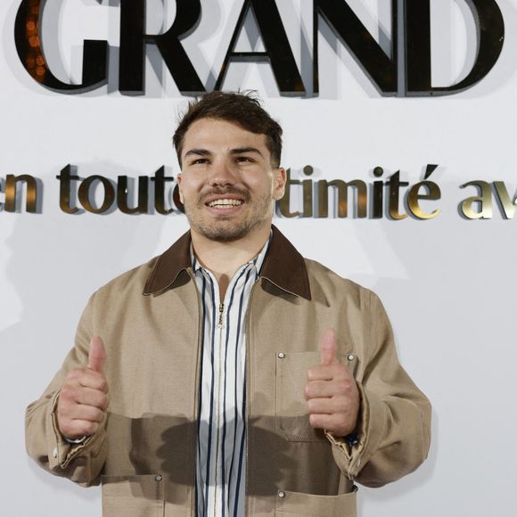 Antoine Dupont arrive à l'hôtel Carlton Beach pour assister au Grand Diner-Dadju avant le 78e Festival de Cannes annuel le 17 mai 2025 à Cannes, France. Photo by Marco Piovanotto/ABACAPRESS.COM
