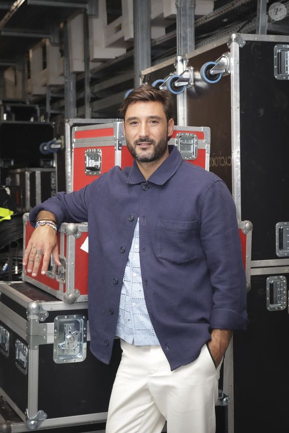 À savoir la restauration.

Exclusif - Jérémy Frérot - Studio - Enregistrement de l'émission "Le Grand Echiquier, Spéciale Outre-Mer", présentée par C.Chazal et A.Manoukian et diffusée le 31 octobre sur France 2
© Jack Tribeca / Bestimage