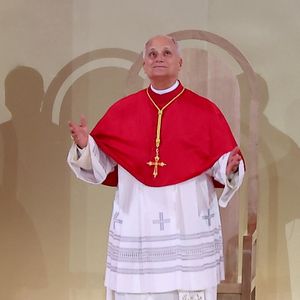 Le pape Léon XIV au Stade de France, à Saint-Denis, en périphérie de Paris, le 25 septembre 2026, pour présider une veillée de prière avec des jeunes de 17 à 35 ans, dans le cadre de sa visite de quatre jours en France.
© Jacovides-Moreau/Bestimage