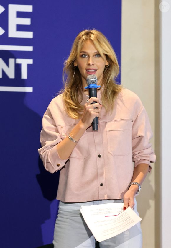 Présente sur le plateau du talk-show de M6 samedi 18 janvier 2025, la fille de la victime a donné des nouvelles de l'état de santé de sa mère, qui a déjà fait trois tentatives de suicide 

Ophélie Meunier - Gabriel Attal lance sa fondation "Faire Face", contre le harcèlement scolaire, au Philanthro-Lab à Paris, le 6 novembre 2024. 
© Dominique Jacovides / Bestimage