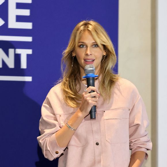 Présente sur le plateau du talk-show de M6 samedi 18 janvier 2025, la fille de la victime a donné des nouvelles de l'état de santé de sa mère, qui a déjà fait trois tentatives de suicide 

Ophélie Meunier - Gabriel Attal lance sa fondation "Faire Face", contre le harcèlement scolaire, au Philanthro-Lab à Paris, le 6 novembre 2024. 
© Dominique Jacovides / Bestimage