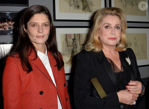 Catherine Deneuve et Chiara Mastroianni en visite privée de l'exposition "Martin Scorsese" à la cinémathèque française à Paris, le 13 octobre 2015.

Photo : Bestimage