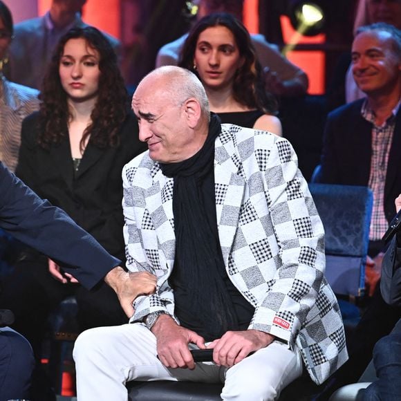Exclusif - André Manoukian, Pascal Negre, Dave - Enregistrement de l'émission "Le Grand Echiquier : Spéciale Dalida" à l'Opéra royal de Versailles, présentée par C.Chazal et A.Manoukian, et diffusée sur France 2, le 18 mars 2025. © Guillaume Gaffiot/Bestimage