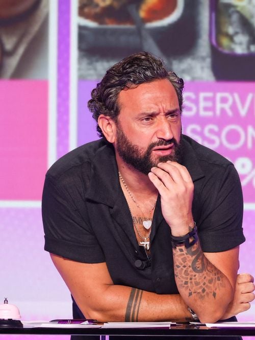 Cyril Hanouna : Avant son grand retour sur W9, l'animateur perd l'un de ses chroniqueurs
