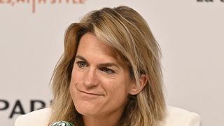 Amélie Mauresmo installée dans une région très agréable avec ses deux enfants : à quoi ressemble la vie de la directrice de Roland-Garros ?
