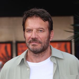 Au programme ce lundi soir sur TF1, à partir de 21h10 : diffusion des épisodes 3 et 4 de la série Carpe Diem, dans laquelle Samuel Le Bihan incarne Tom Villeneuve, 48 ans, libéré après 17 ans passés en prison et une condamnation à tort pour le meurtre de sa femme. 

Samuel Le Bihan - Arrivées au cinéma CGR lors de la 17ème édition du Festival du Film Francophone de Angoulême (FFA). © Coadic Guirec / Bestimage