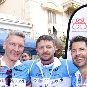 Semi-exclusif - No Tabloids - Gareth Wittstock, guest - Le prince Albert II de Monaco participe à une randonnée à vélo de Saint-Tropez à la Principauté de Monaco en 4 heures et 15 minutes, au profit de la Fondation de la Princesse Charlène de Monaco le 27 avril 2025. © Claudia Albuquerque/Bestimage