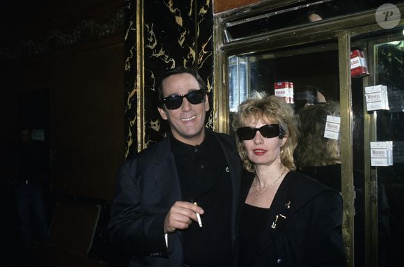 En France, à Paris, dans la boite de nuit LE PALACE, Thierry Ardisson et Catherine Barma pour l'émission Lunettes noires pour nuits blanches
