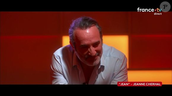 Jean Dujardin surpris par Jeanne Cherhal dans "C à vous", diffusé sur France 5 ce 11 mars 2026

Copyright : Capture d'écran France 5 / C à vous