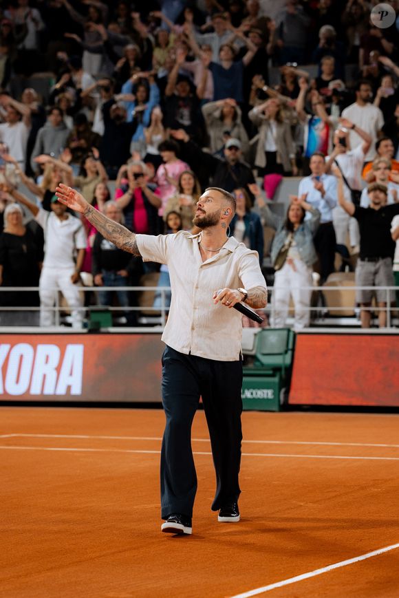 Teintée de nostalgie, la soirée a été l'occasion pour la star de partager des anecdotes sur sa carrière et ses collaborations marquantes.

21 mai 2026, Paris, France : aPARIS, FRANCE, 21 MAI : Matt Pokora, chanteur français, chante lors de la soirée Gael et amis de la 4ème journée de qualification de Roland-Garros 2026 à Roland Garros le 20 mai 2026 à Paris, France. (Photo par Pauline FIGUET/SPP)PARIS, FRANCE, 21 MAI : lors de la soirée Gael et amis de la 4ème journée de qualification de Roland-Garros 2026 à Roland Garros le 20 mai 2026 à Paris, France. Pauline Figuet/Sport Press Photo via ZUMA Press/Bestimage