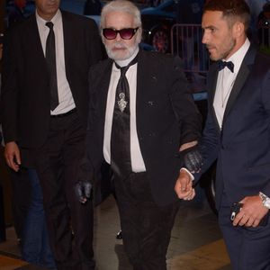 Karl Lagerfeld arrivant à la soirée Chanel x Vanity Fair lors du 71e Festival de Cannes à Cannes, France, le 9 mai 2018. ©Julien Reynaud/APS-Medias/ABACAPRESS.COM