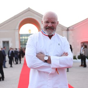Et il n'est pas seul !

Le Chef Philippe Etchebest aux Chais Monnet en marge de la cérémonie de remise des prix du Guide Rouge Michelin 2022 à Cognac le 22 mars 2022. © Jean-Marc Lhomer / Bestimage