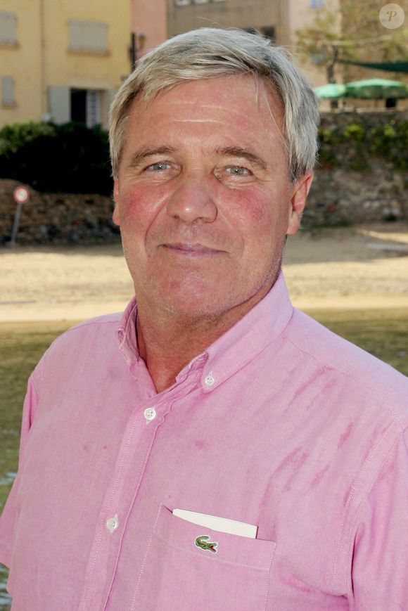 Pour rappel, l'ancien journaliste de TF1 Bruno Masure a publié hier un pamphlet contre Laurent Jalabert sur le site cyclisme-dopage.fr. 

Le journaliste français Bruno Masure pose lors du 7ème Festival de la Fiction TV, à Saint Tropez, France, le 16 septembre 2005. Photo par Gerald Holubowicz/ABACAPRESS.COM