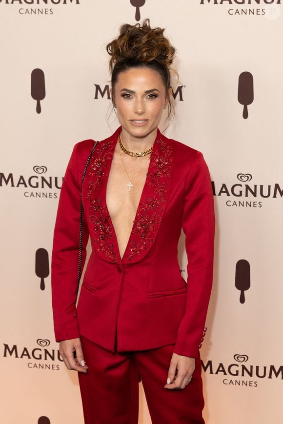 Capucine Anav - Photocall de la Plage Magnum lors du 78ème Festival de Cannes le 15 mai 2025. © Jeremy Melloul/Bestimage