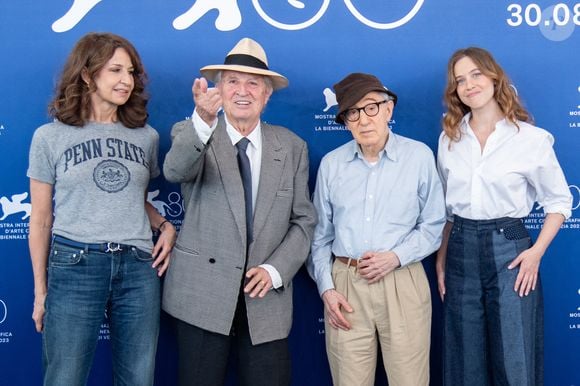Valerie Lemercier, Vittorio Storaro, Woody Allen et Lou de Laage au Photocall Coup De Chance dans le cadre de la 80ème Mostra de Venise à Venise, Italie le 04 septembre 2023. Photo par Aurore Marechal/ABACAPRESS.COM