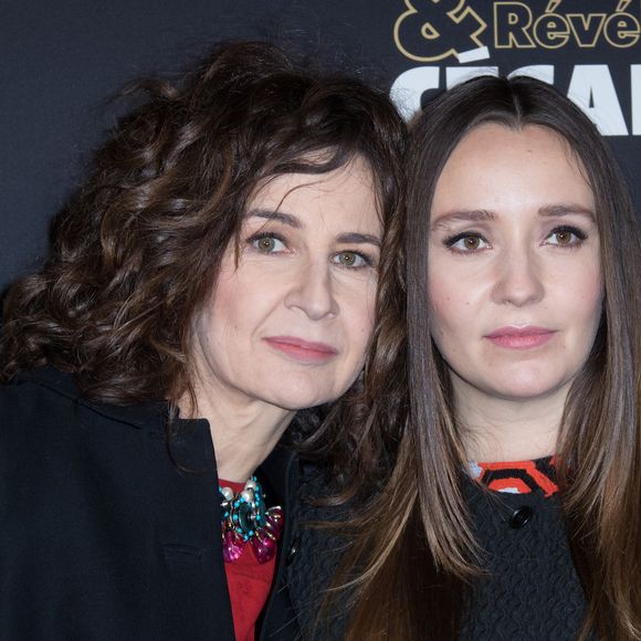 Valérie Lemercier et Ginger Romàn - Soirée des Révélations César 2017 dans les Salons Chaumet à Paris le 16 janvier 2017. 

© Cyril Moreau/Bestimage