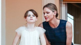 Pour le bien-être de Jacques et Gabriella, Charlène de Monaco leur transmet ces gestes simples du quotidien... des réflexes salués par les experts