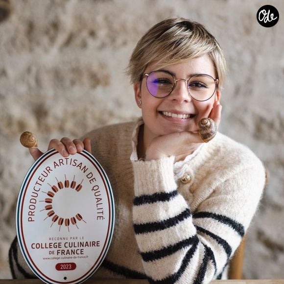Malgré cette accumulation d'épreuves, Perrine tente de rester optimiste : "J'espère que je vais conserver mes affaires et j'espère que le reste suivra". 

Perrine, candidate de L'amour est dans le pré saison 2018
