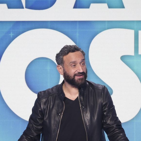 Exclusif - Cyril Hanouna, sur le plateau de l’émission « TPMP » présentée par C.Hanouna et diffusée en direct sur C8, Paris, France, le 24 fevrier 2025. © Jack Tribeca / Bestimage