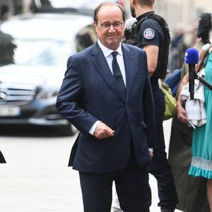 François Hollande lors de la cérémonie funéraire de Bernadette Chirac, veuve de l'ancien président français Jacques Chirac, à la basilique Sainte-Clotilde à Paris, en France, le 12 juin 2026. Bernadette Chirac est décédée le 5 juin 2026, à l'âge de 93 ans. Photo de Florian Poitout/ABACAPRESS.COM