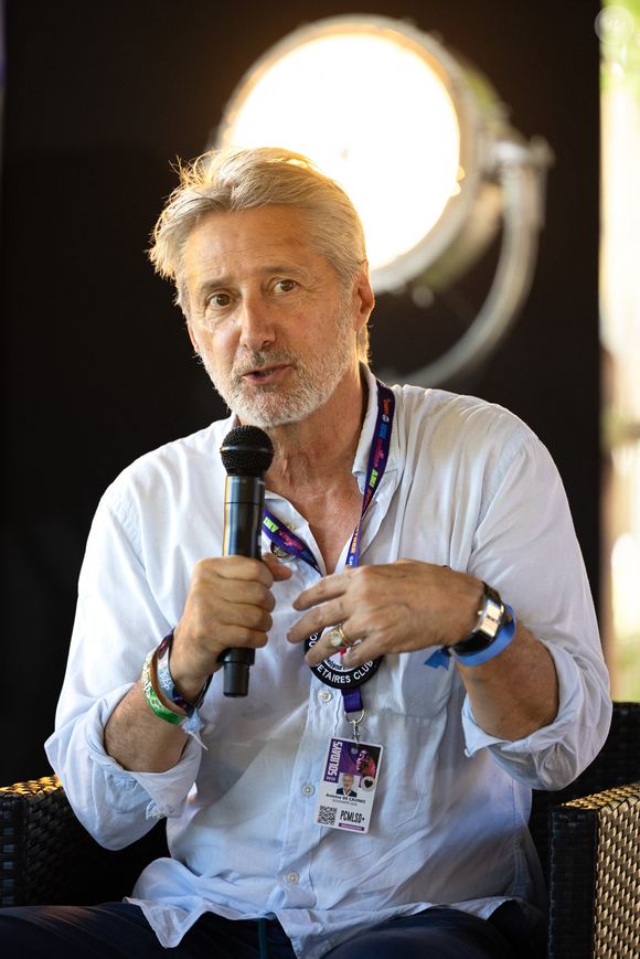 Antoine de Caunes lors de la conférence de presse du festival Solidays à Paris le 29 juin 2025.
© Jeremy Melloul / Bestimage