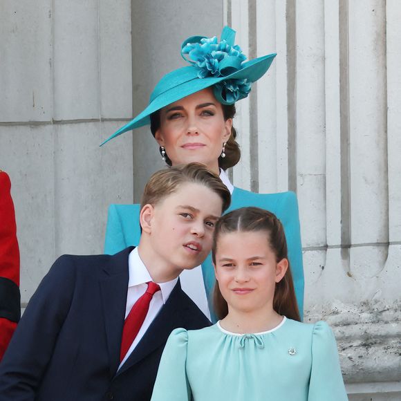 Kate Middleton et le prince William ont pris une décision concernant George et Charlotte

Le prince George, la princesse de Galles et la princesse Charlotte apparaissent sur le balcon du palais de Buckingham lors de la cérémonie des couleurs, à Londres, au Royaume-Uni, le 14 juin 2025. Photo by RICHARD POHLE/The Sunday Times/News Licensing/ABACAPRESS.COM