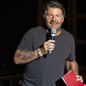 Exclusif - Philippe Lellouche - Représentation de la pièce de théâtre "Chers parents" au Théâtre de Verdure lors du 40ème Festival de Ramatuelle. Le 8 août 2024 © Cyril Bruneau / Festival de Ramatuelle / Bestimage