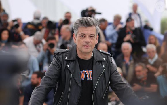 Benjamin Biolay au photocall de "Rosalie" lors du 76ème Festival International du Film de Cannes, le 18 mai 2023.
© Jacovides/Moreau/Bestimage