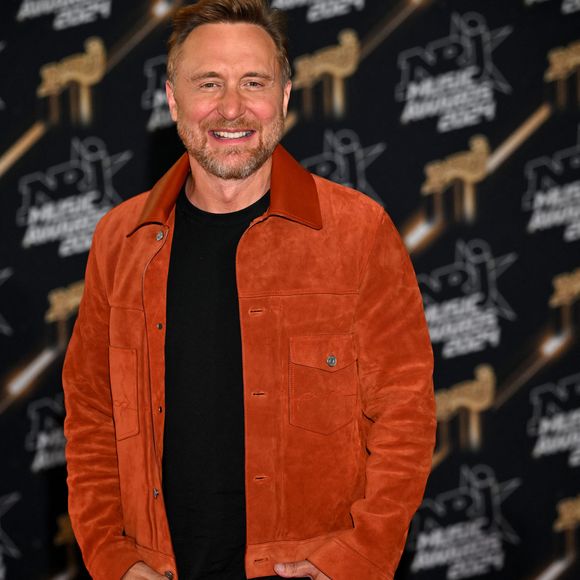 Et de compléter : "Et là, on me dit : 'On va être quinze DJ et chacun mettra un disque'. J'ai trouvé ça d'autant plus étrange que deux semaines plus tard, on m'a appelé pour les JO de Los Angeles". Pour le moment, selon ses dires il s'agit pour le moment d'une simple "prise de contact". 

David Guetta au photocall de la 26ème édition des NRJ Music Awards à Cannes, le 1er novembre 2024. © Bebert-Guignebourg/Bestimage