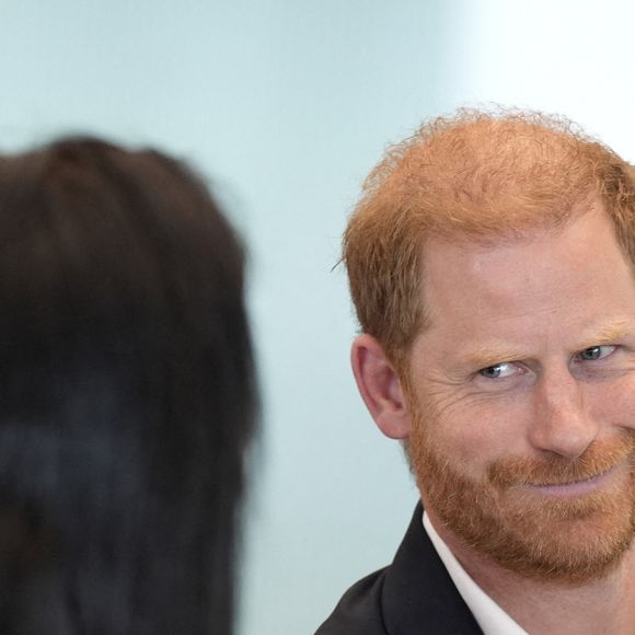 Le prince Harry reviendra-t-il prochainement au Royaume-Uni ? 

Le duc de Sussex lors d'une visite pour participer à une table ronde sur l'impact positif de l'action sociale sur la santé mentale avec quatre jeunes impliqués dans le Prix Diana, à Salisbury Square, au centre de Londres. © PA Photos/ABACA